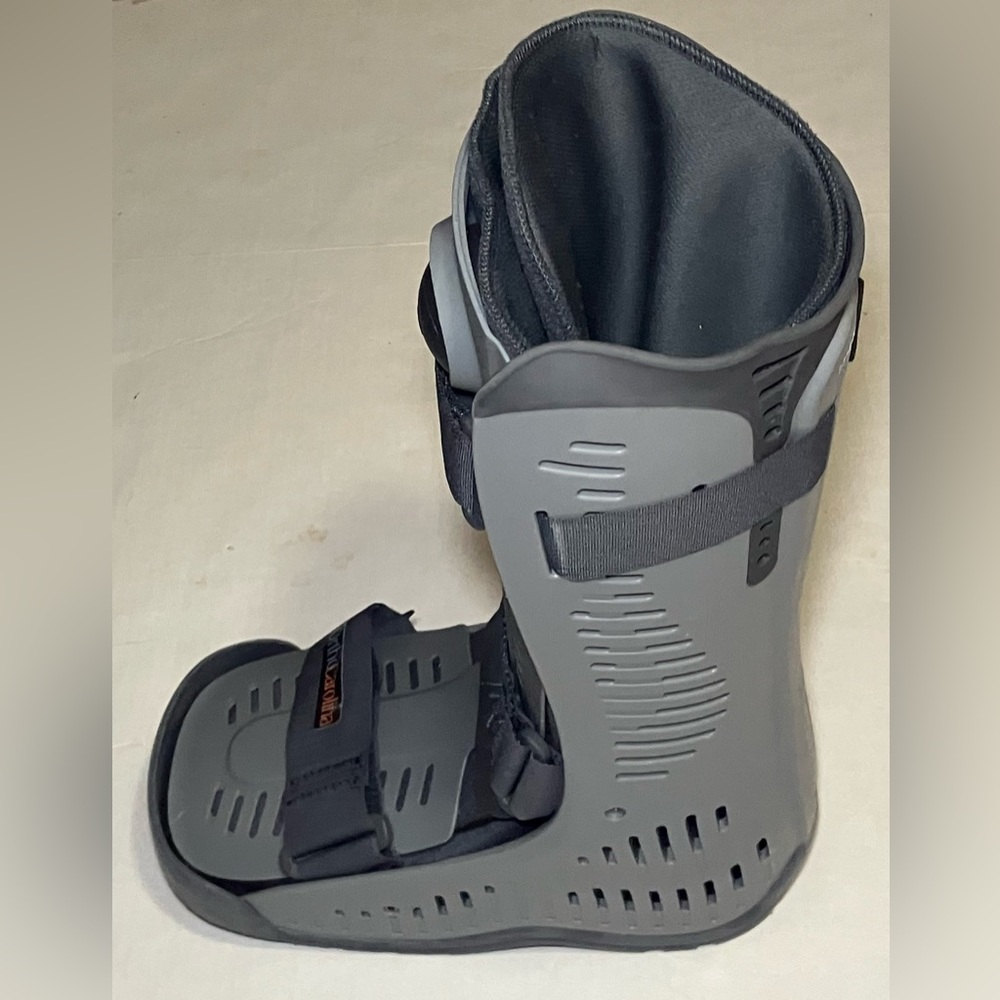 OSSUR FORM FIT TALL WALKING MEDICAL ANKLE BOOT SIZE 7-9.5